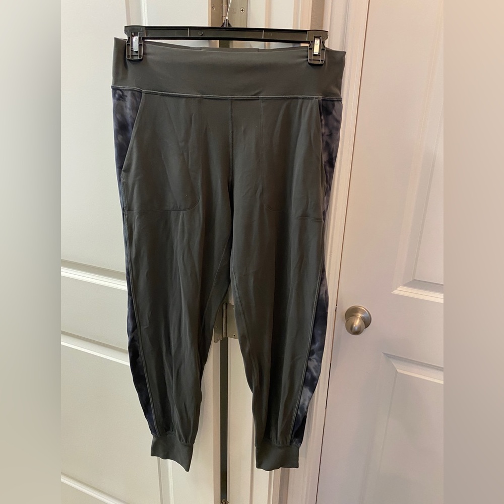 Lululemon joggers